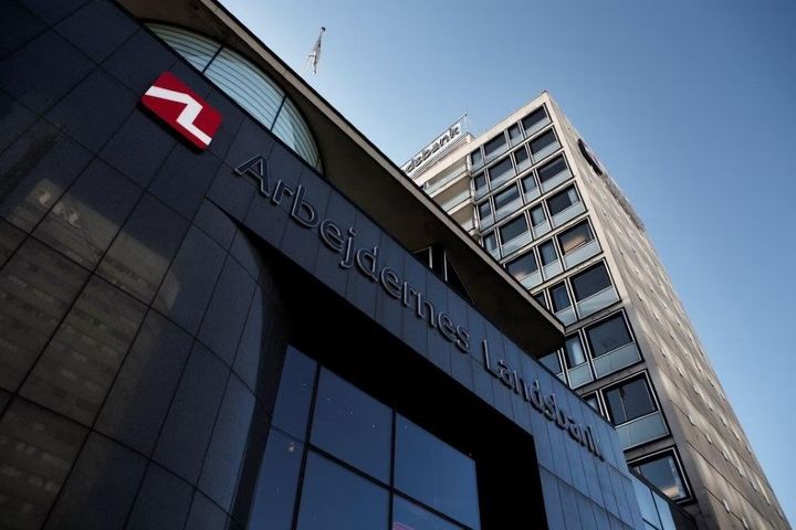 Arbejdernes Landsbanks filial ved Hovedbanegården i København
