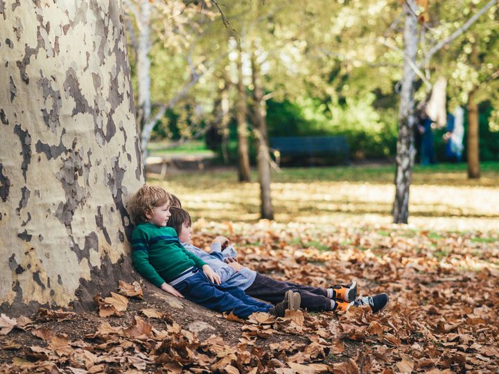 Egenbetaling i folkeskolen kan være et pres for familier i fattigdom. Børn fortæller om at sige nej til aktiviteter, føle sig uden for fællesskabet og om at finde strategier for ikke at belaste familiens økonomi.