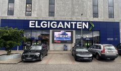 Digital facadeskærm på varehuset i Herlev