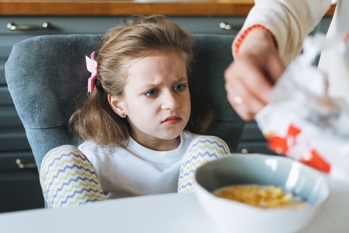 I studiet bad forskerne 485 børn mellem 5 og 12 år vælge imellem seks forskellige fødevarer med og uden klumper, kerner og frugtstykker i. Foto: Getty