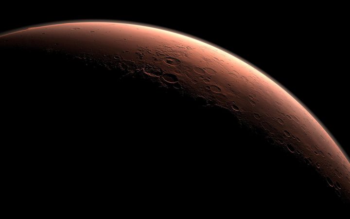 Morgen ved Gale-krateret på Mars, hvor organisk materiale er fundet.