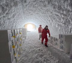 Ice core storage cave at Little Dome C (credit: PNRA/IPEV)