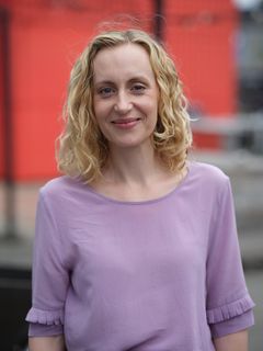 Sarah Alminde.