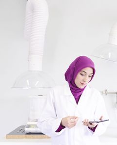 Fatima AlZahra’a Alatraktchi.