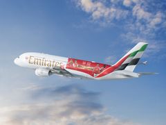 Emirates’ A380 i Arsenals farver.