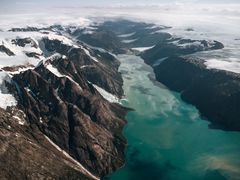 (Credit: Hans Henrik Tholstrup / Københavns Universitet) Ujaraanaq-dalen i 2013, fjorden er nu blottet for is og gletsjerne er smeltet op på land.