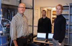 Forskningen er udført af professor Matthew S. Johnson, Ph.d. Hugo Russell og MSc. Morten Krogsbøll. Foto: Michael Skov Jensen, SCIENCE/KU.