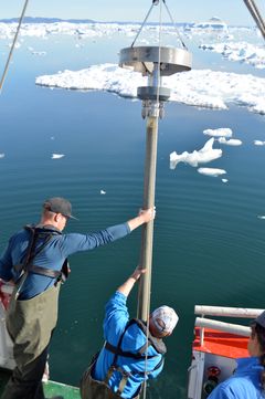 The samples where taken with a technique called coring. A metal tube was dropped into the seabed 850 meters below from a boat.