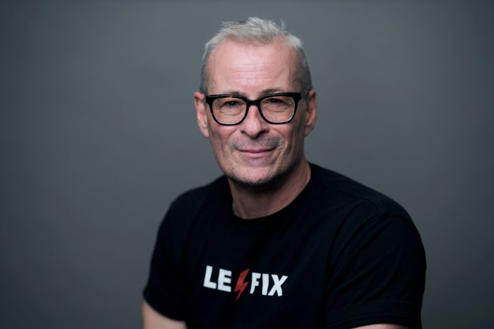 Billede af professor Eske Willerslev taget i studie.