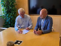 - Med forlængelsen af samarbejdsaftalen mellem Aarhus Universitet og Region Midtjylland styrker vi et allerede frugtbart partnerskab, der kan bidrage til udviklingen af et mere bæredygtigt og sammenhængende sundhedsvæsen, siger rektor Brian Bech Nielsen.