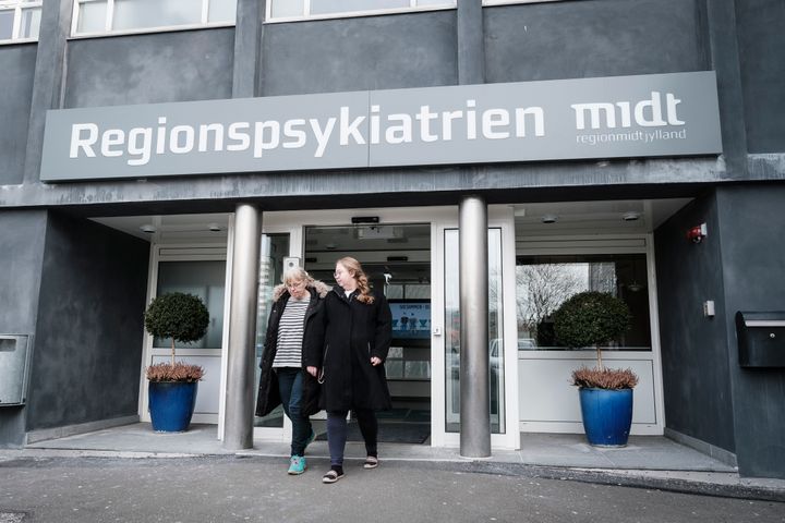 Regionrådet har afsat 17,9 mio. kr. til at oprette et nyt midlertidigt sengeafsnit med 16 voksenpladser i en pavillon ved Regionspsykiatrien Midt
