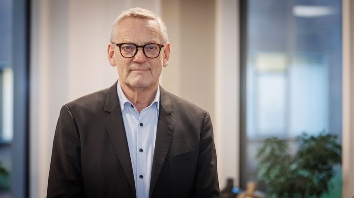 Lægefaglig direktør Jens Friis Bak går på pension.