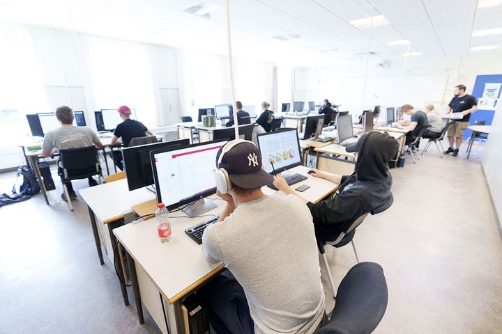 Region Midtjyllands uddannelsespulje støtter projekter, der skal udvikle undervisningen og skabe stærkere læringsmiljøer på uddannelser i hele regionen.
