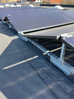 Dagrofa har hentet energibesparelser ved solceller, varmegenvindingsanlæg og nye kølemontrer.