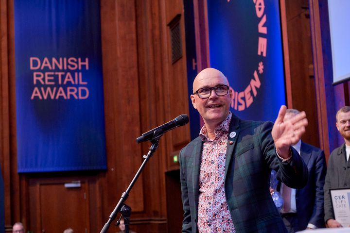 Poul Cullura, købmand i MENY Illum blev fredag en af tre vindere ved Danish Retail Award, som kåres blandt alle landets butikschefer.