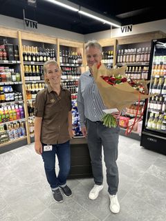 Butikschef Tina Gosvig og salgschef for SPAR, John Vedsted, har gjort en stor indsats sammen med medarbejderne for at få butikken klar til åbning. Tirsdag var der reception for interesserede og samarbejdspartnere.