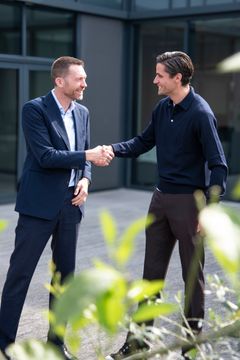 Her ses Michael Christensen (tv.), adm. direktør i Dagrofa Foodservice og Nichlas Saul, CEO og stifter af FoodOp.