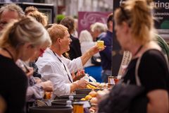 ’Madscenen - for professionelle’ er målrettet repræsentanter fra både store og små køkkener med CVR-nummer i hele Danmark.