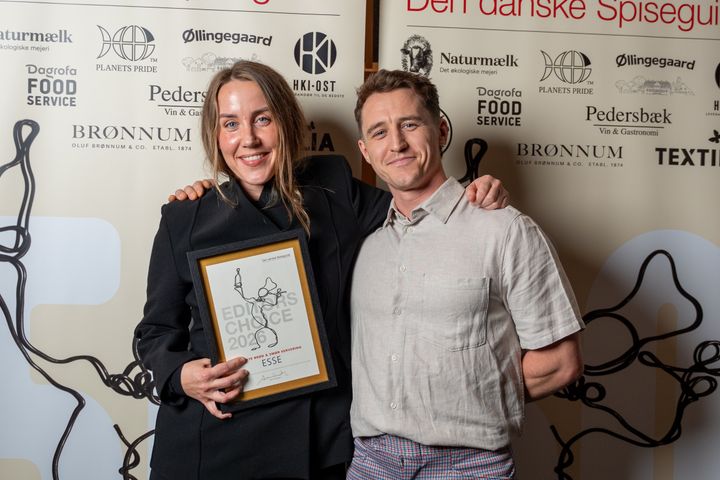Aftenens største hæder, titlen som Årets Restaurant 2026, gik til Esse i København. Foto: Cecilie Bylin