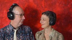 "Lyden af Rosenborg" er en kunstnerisk fortolkning af historiske kilder og materiale fra Rosenborg Slot. Oplevelsen er skabt af lydforsker Christine Jeanneret (th.) i samarbejde med komponist Martin Daske (tv).