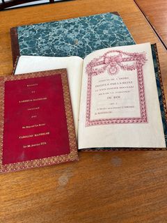 Mathilde-ordenens statutter fra H.M. Kongens Håndbibliotek.  Caroline Mathildes egen orden, Mathilde-ordenen, blev indstiftet i 1771. Det var en orden for selskabelighed, der næsten udelukkende blev givet til en lille festlig kreds omkring den unge dronning.