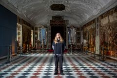 Musikkammeret er et nyt koncertformat på Rosenborg Slot, hvor danske, up-coming kunstnere bydes indenfor til et kort residency på slottet, hvor de over et par dage skaber ny musik inspireret af slottets rum, genstande og historie.  Formatet får premiere 17. april, når sangeren Mathias Ranch giver koncert i Rosenborg Slots Riddersal.