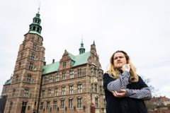 Musikkammeret er et nyt koncertformat på Rosenborg Slot, hvor danske, up-coming kunstnere bydes indenfor til et kort residency på slottet, hvor de over et par dage skaber ny musik inspireret af slottets rum, genstande og historie.  Formatet får premiere 17. april, når sangeren Mathias Ranch giver koncert i Rosenborg Slots Riddersal.