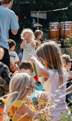 Mere end 30 aktiviteter, koncerter og filmvisninger venter børn og familier, når Kongens Have og Cinemateket danner ramme om en ny, gratis festivaldag for børn lørdag 19. september, kl. 10.00 – 16.00.
