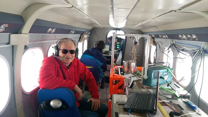 Kabinen i det propelfly, der skal flyve forskere og udstyr rundt over Godthåbsfjorden.