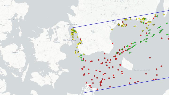 De røde plettet på kortet er potentielle 'spøgelsesskibe', der af forskellige årsager ikke udsender et AIS-signal. Foto: Screenshot fra OpenOceanWatch