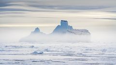 Isbjerg observeret den 6. august 2022 nær 78.43°N og 18.44°W.