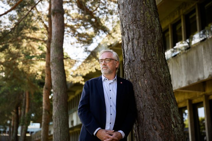 Det nye Centre for Biosolutions fungerer som en samlet indgang til forskning og udvikling inden for biosolutions på tværs af DTU. Dr. Andreas Worberg, der tidligere har været Chief Commercial Officer ved DTU Biosustain, leder centret. Foto: Ditte Valente