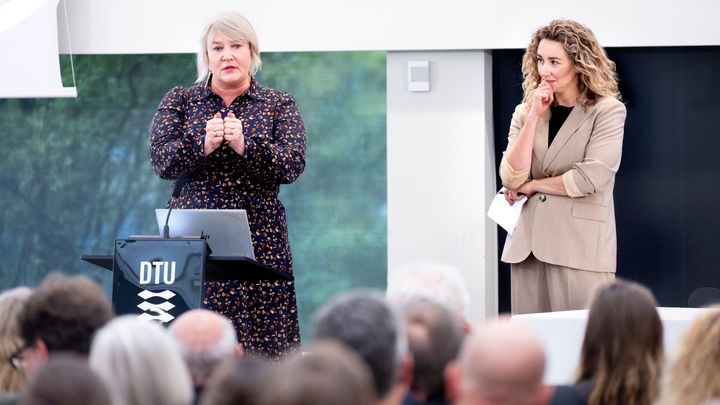 Forsknings- uddannelses- og digitaliseringsminister, Christina Egelund (M), på scenen til sidste års topmøde.