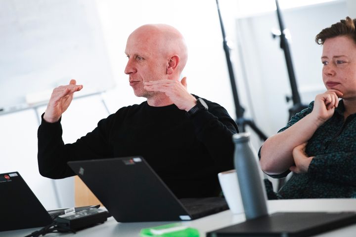 Professor og forskningschef i Hospitalsenhed Midt, David Høyrup-Christiansen, leder et dansk-canadisk projekt, som undersøger, om fysioterapeuter kan overtage dele af udredningen og behandlingen af patienter med muskuloskeletale lidelser.