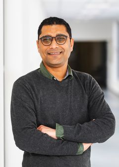 Lektor Mohit Kothari er hovedansvarlig forsker for projektet ved Hammel Neurocenter. Foto: Agata Lenczewska-Madsen