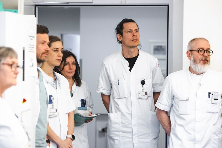 Observationsstudie i Hospitalsenhed Midt peger på, at en kort speciallægevurdering gør det muligt at sætte hurtigt ind med behandling for leddegigt. Det fortæller forskningsansvarlig overlæge i Medicinsk Diagnostisk Center, Tue Wenzel Kragstrup. Foto: Agata Lenczewska-Madsen/Hospitalsenhed Midt