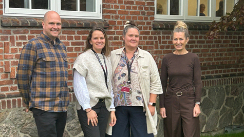 Fra venstre: Daglig leder og fysioterapeut, Henrik Søndergaard Ravn, udviklingsansvarlig sygeplejerske Ditte Koziara Kyndesen og lægesekretær Lene Lindholm – alle fra Livsstilscenter Brædstrup samt chefterapeut for Livsstilscenter Brædstrup og Fysio- og Ergoterapien, Regionshospitalet Horsens.