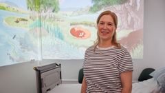 Karina Kragelund, medlem af brugerrådet på Regionshospitalet Gødstrup, er begejstret for den nye interaktive skadestue.