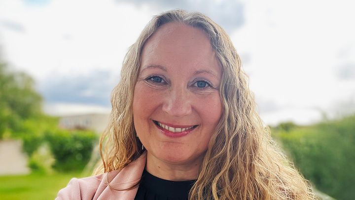 Portrætfoto af kvinde.