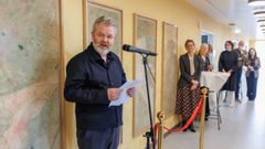 Michael Thouber fra Ny Carlsbergfondet, der har doneret kunstudsmykningen i Kræftklinikken, holdt tale ved indvielsen.