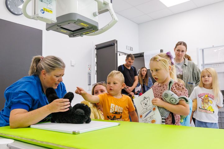 Over 150 bamser kom forbi i røntgenrummet hos chefradiograf Rikke Grøftehave Nielsen til Åbent Hospital på Regionshospitalet Gødstrup.