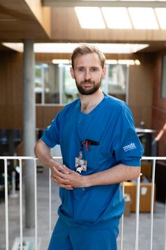 – Vi ser en sammenhæng mellem, hvordan børn bruger deres døgn, og hvordan de trives. De børn, der følger anbefalingerne for bevægelse, skærmtid og søvn, har i gennemsnit en bedre trivsel, også når vi følger børnene over flere år, siger Rasmus Møller Jørgensen, læge og ph.d. ved Steno Diabetes Center Aarhus og Institut for Klinisk Medicin, Aarhus Universitet.