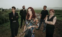 Katryn Tickell & The Darkening