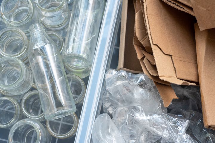 Reglerne gælder al emballage – både engangs- og genbrugsemballage, og uanset typen af materiale.
