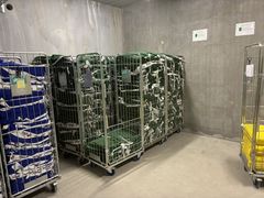 Nyvasket linned ligger klar til gæsterne i stofposer