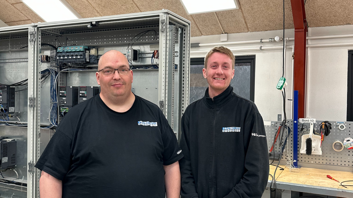 Carsten Olsen og Benjamin Pedersen er glade for deres valg af uddannelse og arbejdsplads.