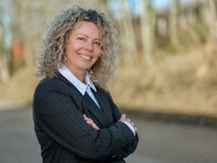 Vicedirektør i PreMed, Heidi Storm Vikke, er pavestolt over, at PreMed har forbedret sig fra et allerede flot resultat. Hun fortæller også, at uden medarbejdernes medvirken var et næsten fejlfrit system ikke nået. Foto må frit bruges ved omtale af nyheden.