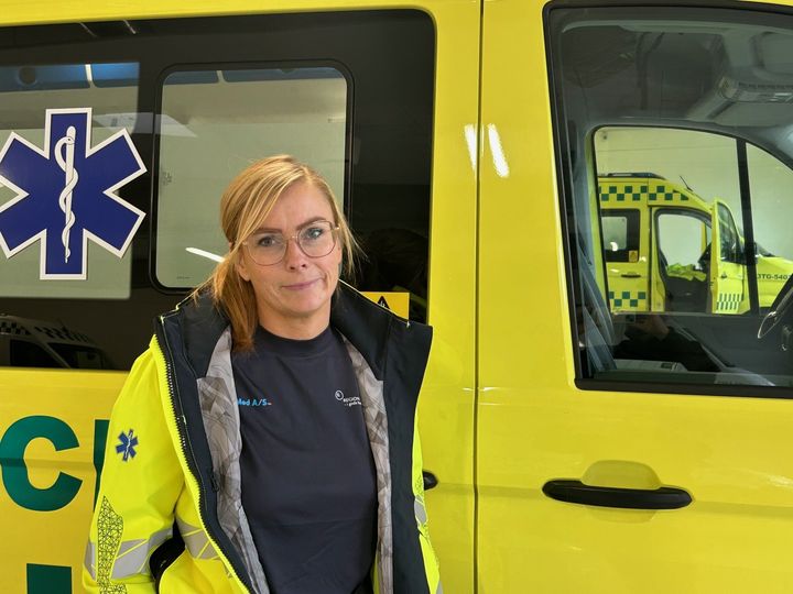 ”Jeg er meget videbegærlig og nysgerrig på faget, derfor har jeg altid taget alle de kurser, jeg kunne komme til. Så da jeg fik muligheden for at blive paramediciner gennem PreMed, slog jeg til,” siger Trine.