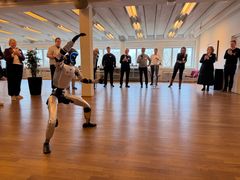 Den humanoide robot vakte opsigt, og de menneskelignende robotter er ikke kun et fremtidsscenarie.