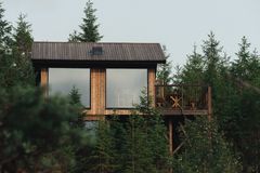 Hyssna Forest Resort, Treetop Cabin